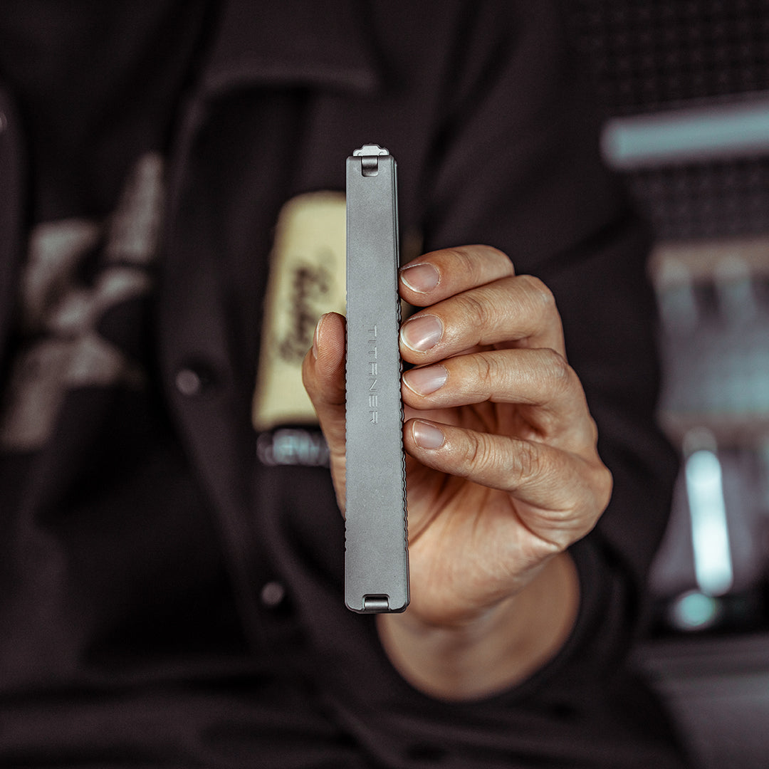 Tissaw: a CNC-Machined Titanium Folding Hand Saw